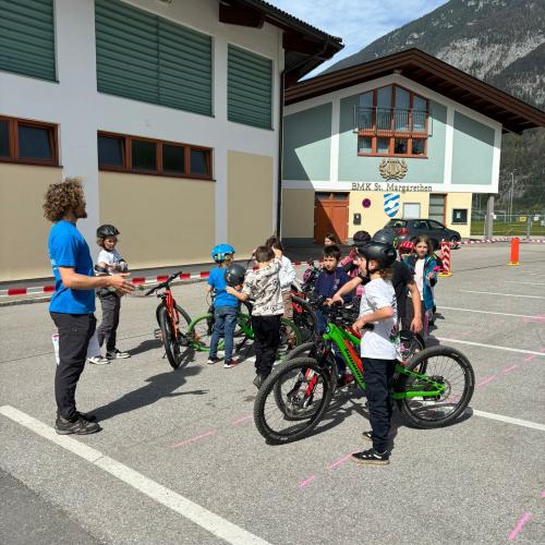 AUVA Radworkshop 2024 in der VS St. Margarethen- Buch