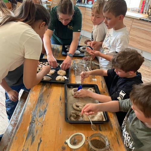 Besuch am Bauernhof in Buch bei Fam Heim- Mai2024