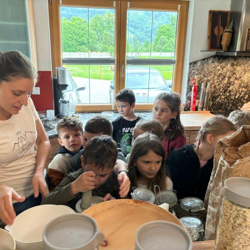 Besuch am Bauernhof in Buch bei Fam Heim- Mai2024