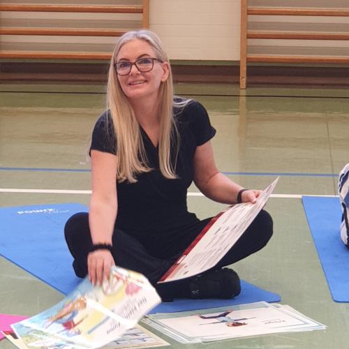 Yoga mit Michaela Troyer- 2. Klassen 2024