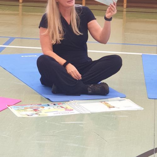 Yoga mit Michaela Troyer- 2. Klassen 2024