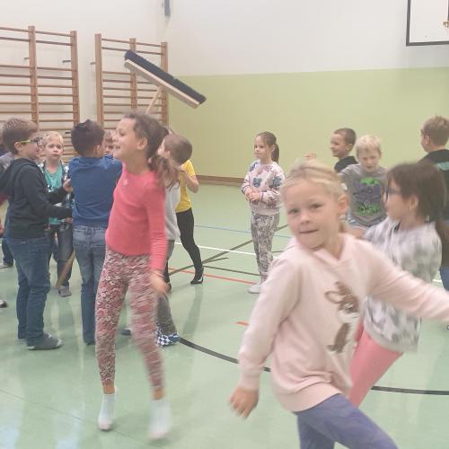 Halloween Turnstunde mit Michaela Troyer- 2024