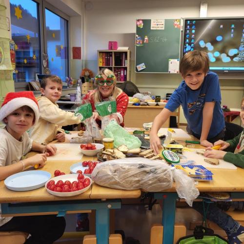 Weihnachtliches Schulbuffet 2024