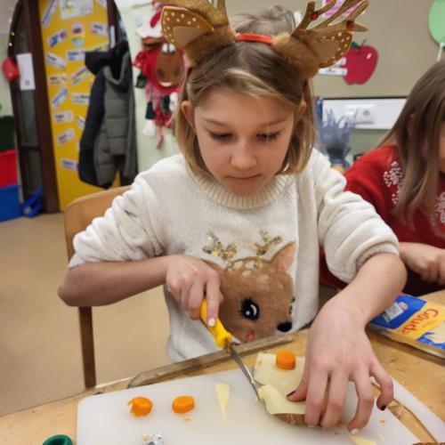 Weihnachtliches Schulbuffet 2024