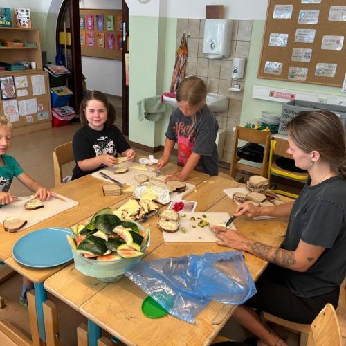 Schulbuffet "Gesunde Schule"- 1B Klasse- Juni 2024