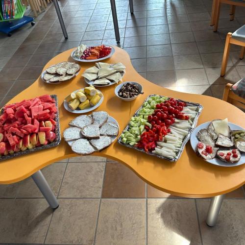 Schulbuffet "Gesunde Schule"- 1B Klasse- Juni 2024
