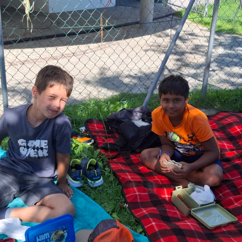 Picknick im Schulgarten- 2. Klassen- 2025