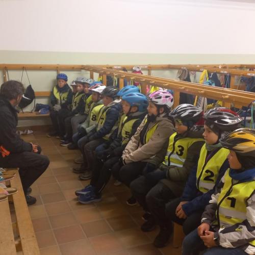 Erste Radfahrübung der vierten Klassen- 2025