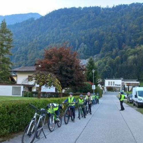 Erste Radfahrübung der vierten Klassen- 2025