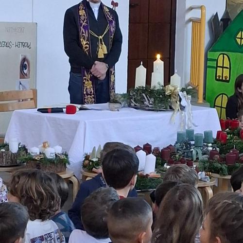 Adventkranzweihe 2025 mit Dekan Bernhard Kopp