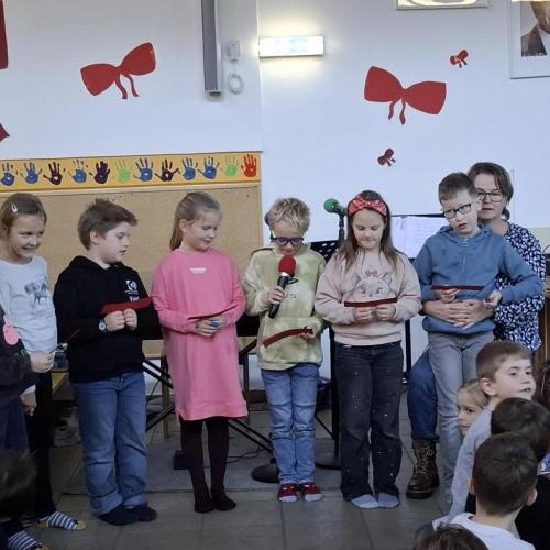 Adventkranzweihe 2025 mit Dekan Bernhard Kopp