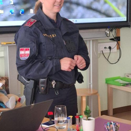 Verkehrserziehung und Cybermobbing mi8t der Polizei Strass- 2026