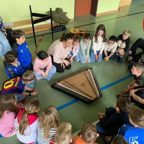 "Die Vielsaitigen" mit Pfiff