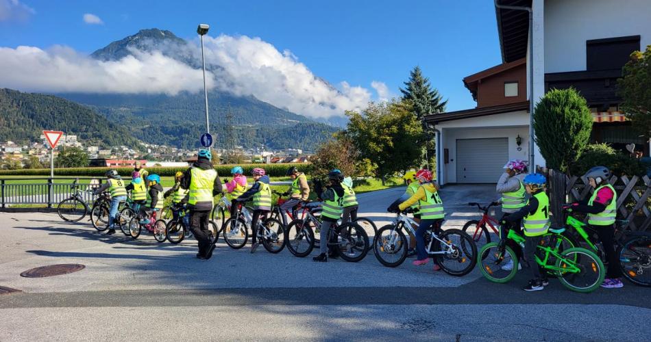 Erste Radfahrübung der 4. Klassen- 2025